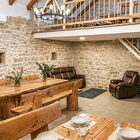 Holiday home Awesome In *